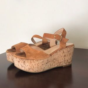 Platform sandals